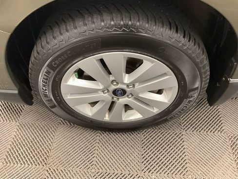 Used 2017 Subaru Outback 2.5i Premium image 15