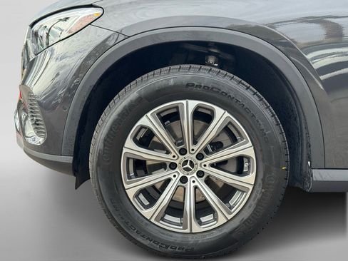Certified 2025 Mercedes-Benz GLC 300 image 10