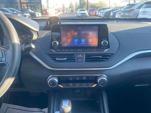 Used 2023 Nissan Altima 2.5 S image 17
