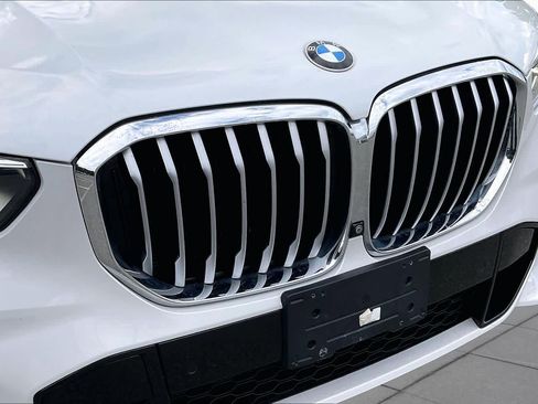 Used 2019 BMW X5 xDrive40i w/ M Sport Package AWD/4WD image 31