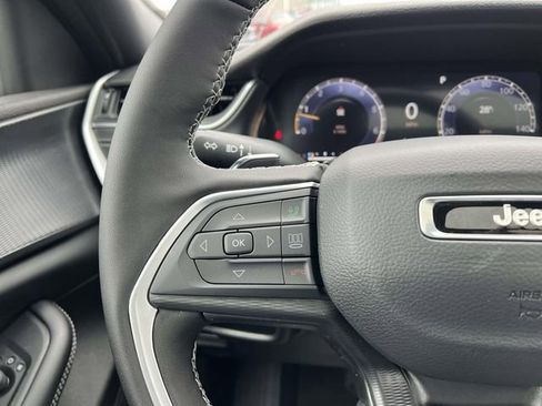 New 2026 Jeep Grand Cherokee L Laredo image 15