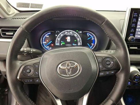Used 2020 Toyota RAV4 Limited AWD/4WD image 8