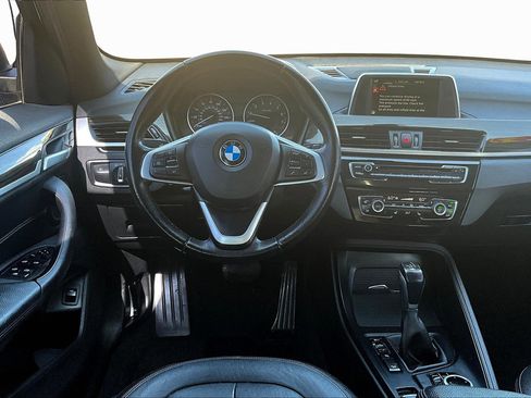 Used 2017 BMW X1 xDrive28i image 5