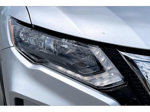 Used 2019 Nissan Rogue SL AWD/4WD image 32