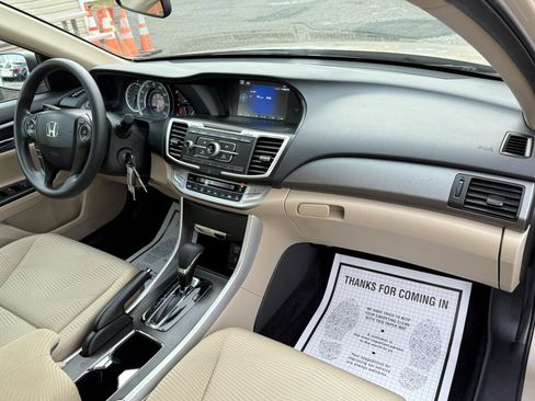 Used 2015 Honda Accord LX image 39