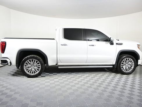 Used 2019 GMC Sierra 1500 Denali w/ Denali Ultimate Package AWD/4WD image 8