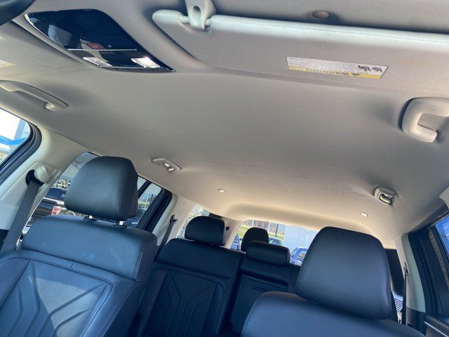 Used 2025 Hyundai Santa Fe SEL FWD image 29