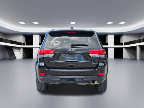 Used 2021 Jeep Grand Cherokee Laredo RWD image 5