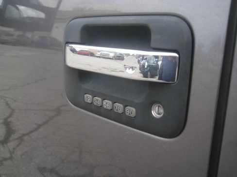 Used 2014 Ford F150 XLT w/ XLT Chrome Package AWD/4WD image 11