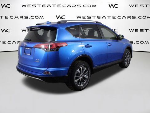 Used 2017 Toyota RAV4 XLE image 43