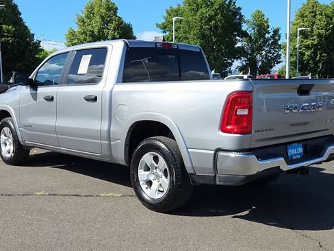 Used 2025 RAM 1500 Big Horn AWD/4WD image 6