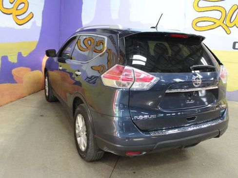 Used 2015 Nissan Rogue SV AWD/4WD image 6