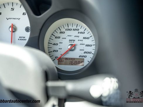 Used 2009 Dodge Viper ACR RWD image 24