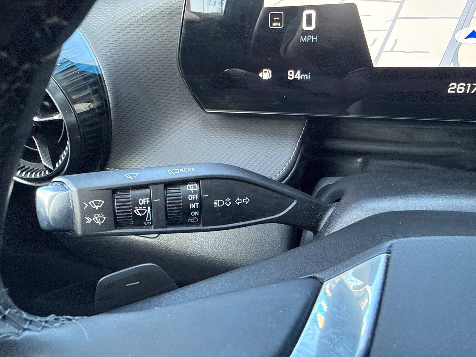 Used 2025 Chevrolet Equinox LT w/ Safety and Technology Package FWD image 35