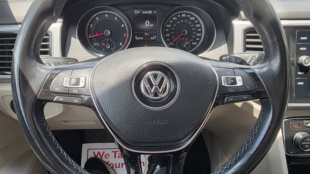 Used 2018 Volkswagen Atlas SEL FWD image 20