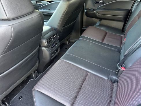 Certified 2025 Honda Ridgeline Black Edition image 7
