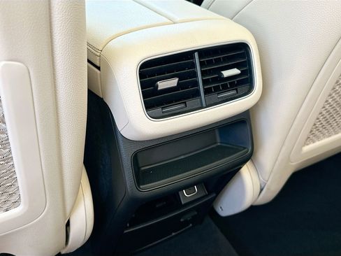 Used 2022 Mercedes-Benz GLE 350 image 25