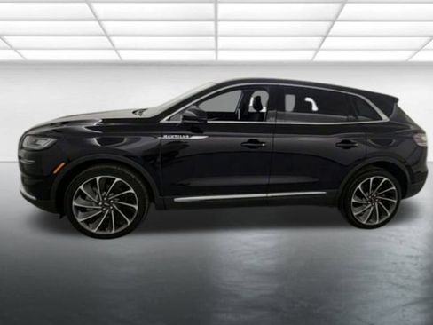 Used 2022 Lincoln Nautilus Reserve w/ Equipment Group 201A image 5