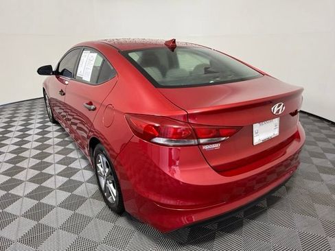 Used 2017 Hyundai Elantra SE w/ SE A/T Tech Package 03 FWD image 4