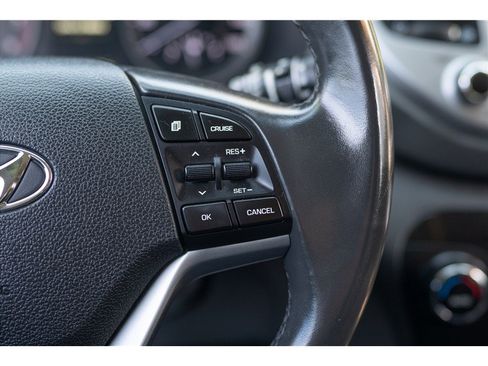 Used 2016 Hyundai Tucson Limited w/ Option Group 03 FWD image 5