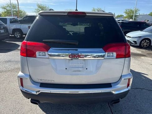 Used 2017 GMC Terrain SLE w/ Convenience Package FWD image 4