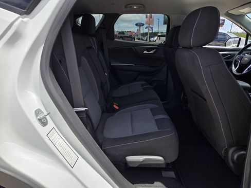 Used 2025 Chevrolet Blazer LT FWD image 16