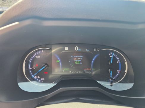 Used 2024 Toyota RAV4 XLE w/ Convenience Package image 15