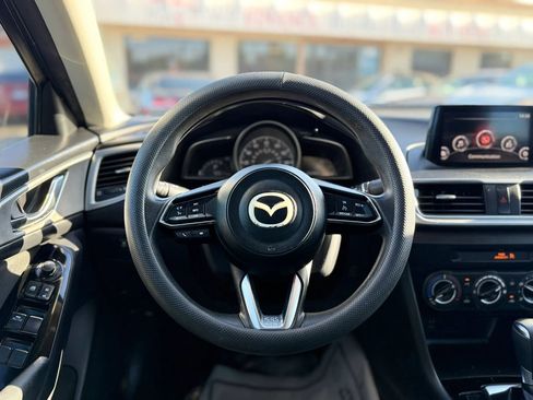 Used 2017 MAZDA MAZDA3 Sport w/ Preferred Equipment Package FWD image 31
