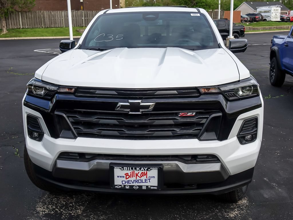 New 2026 Chevrolet Colorado Z71 w/ Midnight Edition AWD/4WD image 6