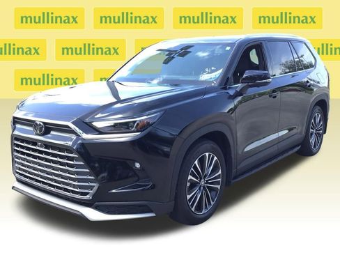 Used 2024 Toyota Grand Highlander AWD Hybrid image 11