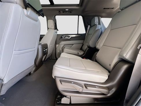 New 2026 GMC Yukon Elevation w/ Elevation Premium Package image 17