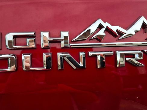 Used 2021 Chevrolet Silverado 2500 High Country w/ Safety Package II AWD/4WD image 28