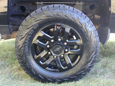 Used 2017 Chevrolet Silverado 2500 LTZ w/ Duramax Plus Package image 26