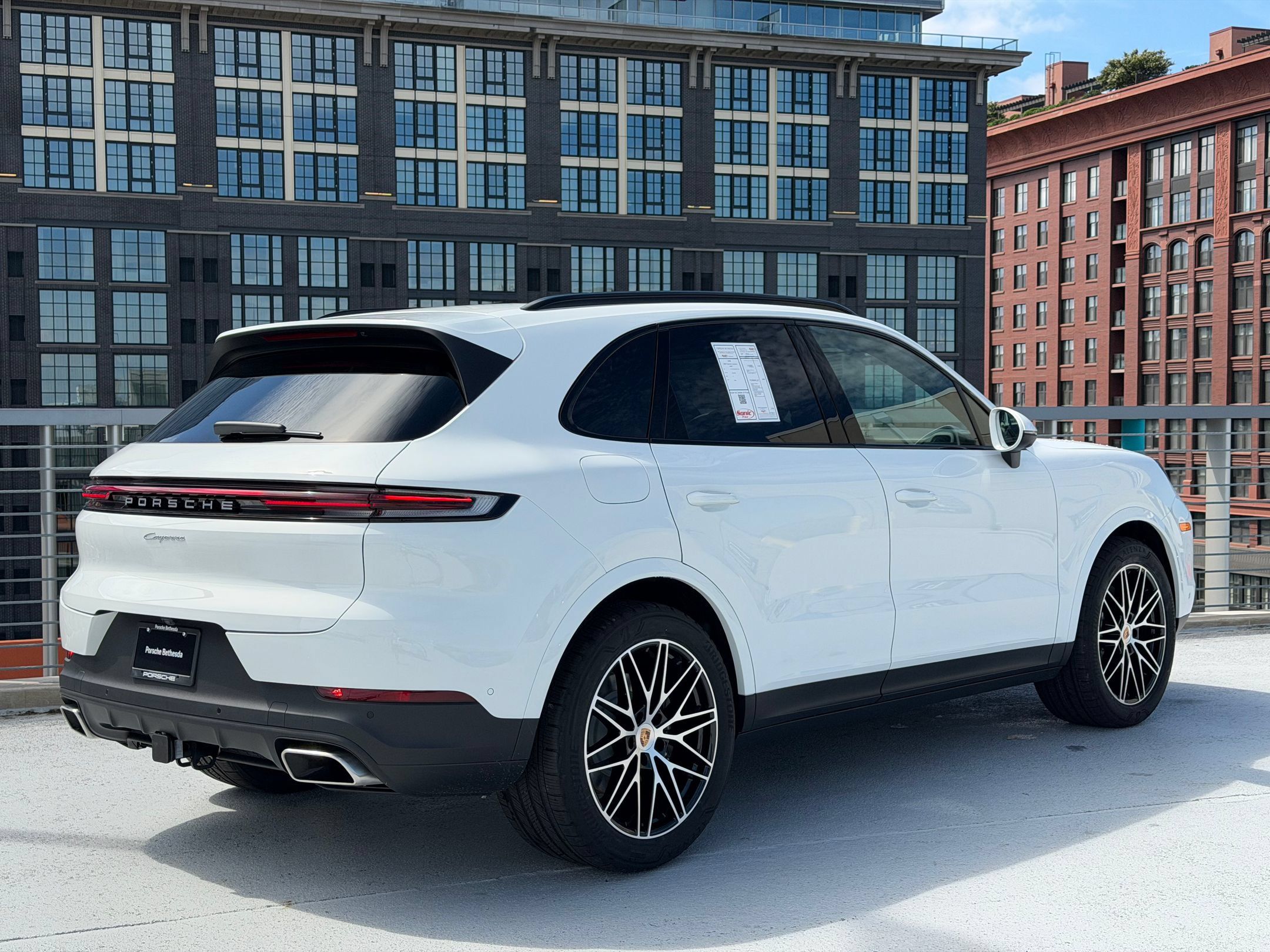 Used 2026 Porsche Cayenne AWD/4WD image 9