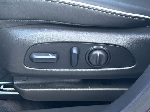 Used 2025 Buick Encore GX Avenir w/ Avenir Technology Package image 15