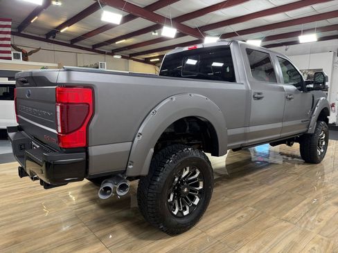 Used 2021 Ford F250 Lariat w/ Lariat Ultimate Package AWD/4WD image 5