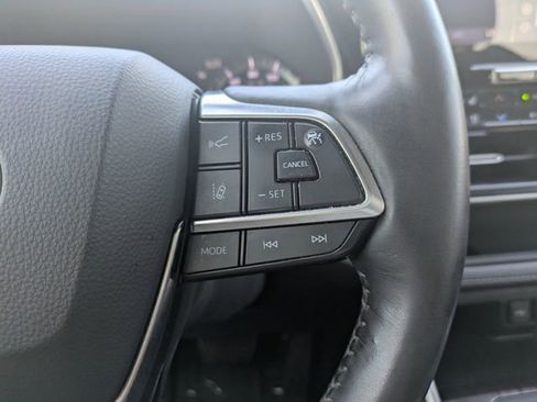 Used 2020 Toyota Highlander Platinum image 26