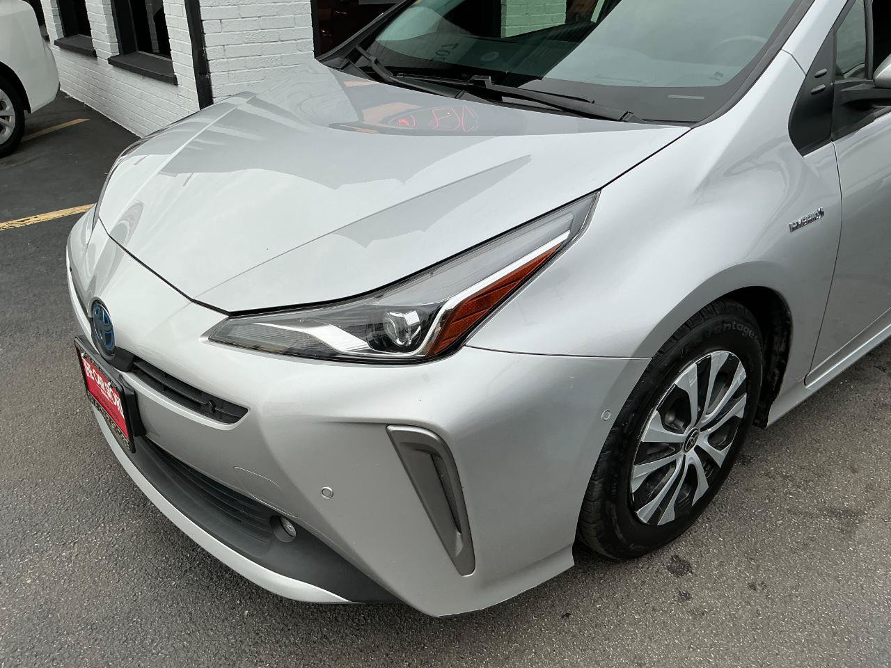 Used 2022 Toyota Prius XLE w/ Advanced Technology Package AWD/4WD image 30