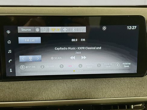 Used 2025 Nissan Kicks SV image 21