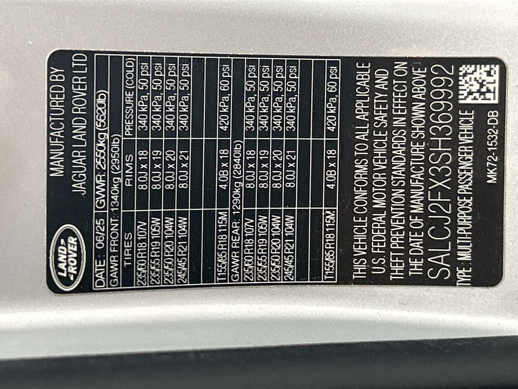 Certified 2025 Land Rover Discovery Sport S AWD/4WD image 33