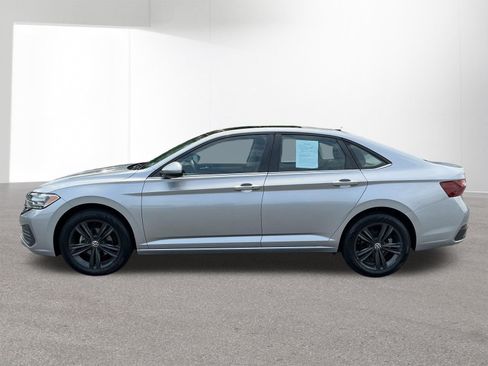 Used 2022 Volkswagen Jetta SE FWD image 9