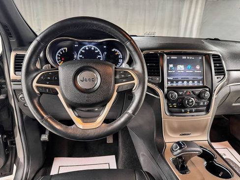 Used 2014 Jeep Grand Cherokee Limited AWD/4WD image 14