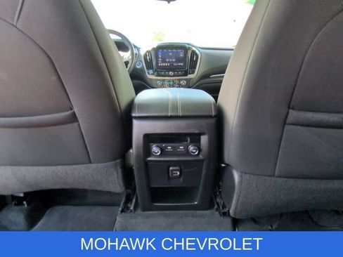 Certified 2021 Chevrolet Traverse LT AWD/4WD image 21