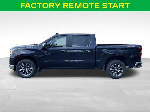 Used 2022 Chevrolet Silverado 1500 LT AWD/4WD image 7
