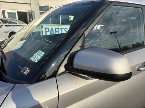 New 2026 Hyundai Venue SEL image 15