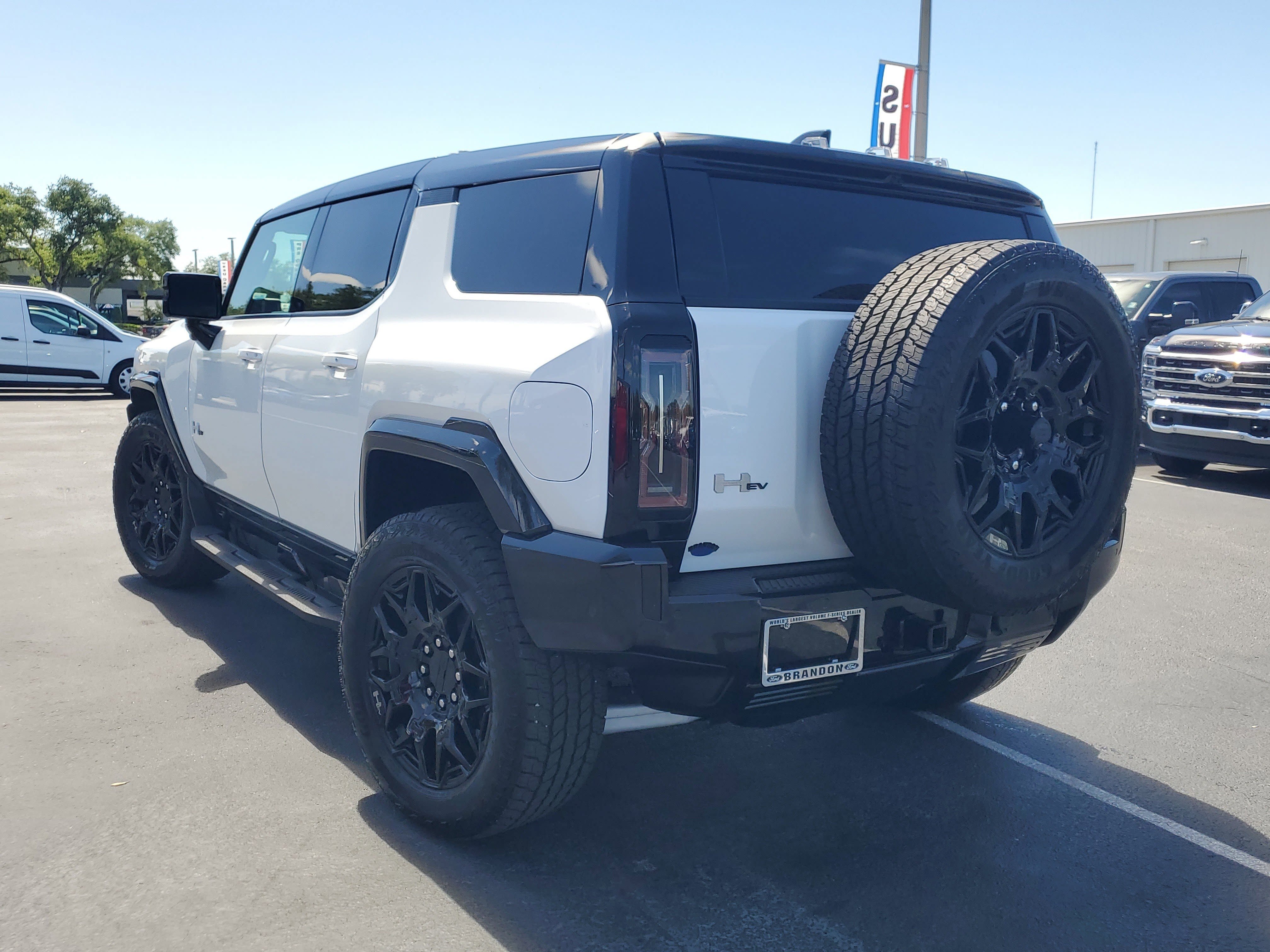 Used 2025 GMC Hummer EV 2X AWD/4WD image 36