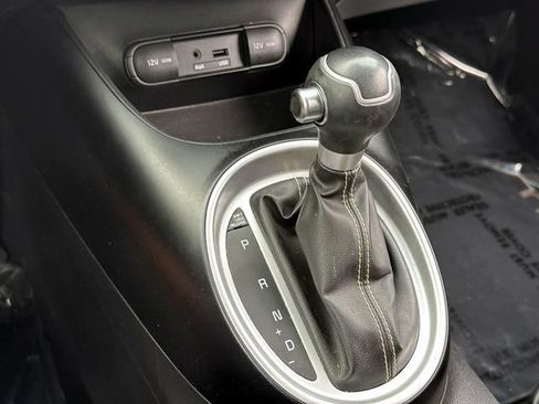 Used 2014 Kia Soul + FWD image 24