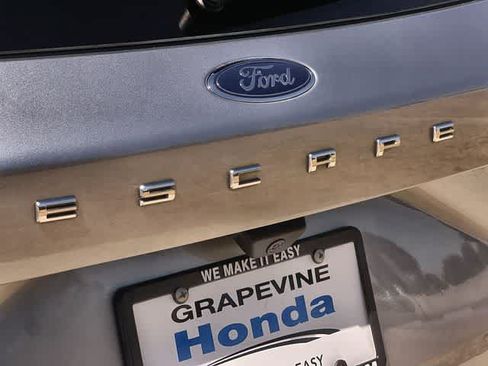 Used 2022 Ford Escape SE w/ Convenience Package FWD image 8