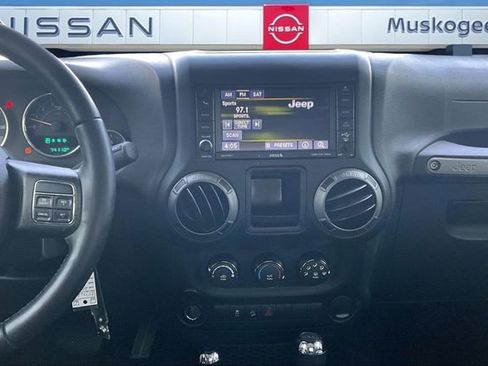 Used 2016 Jeep Wrangler Sport w/ Quick Order Package 24S image 9