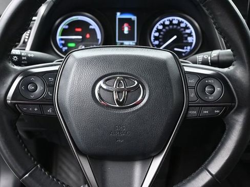Used 2024 Toyota Camry SE image 20
